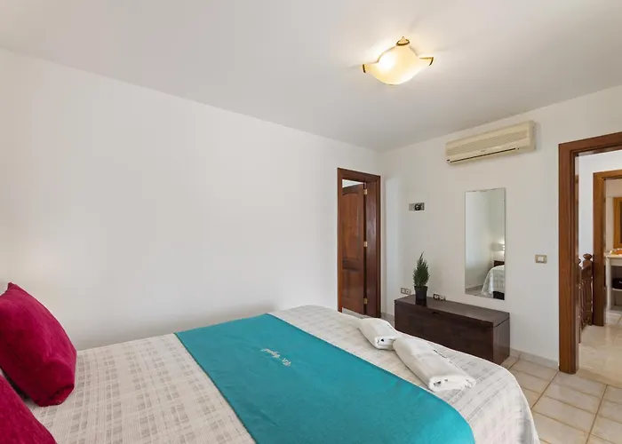 Beyond Lanzarote San Bartolomé