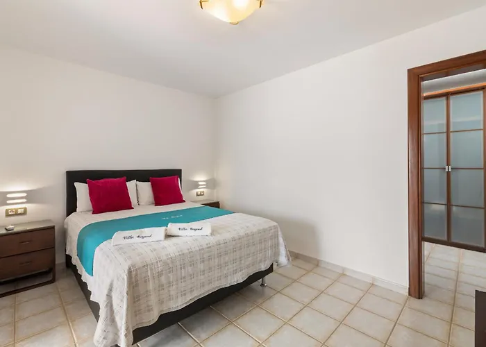 Beyond Lanzarote San Bartolomé